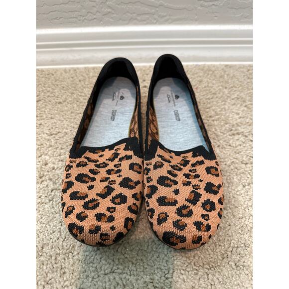 CLARKS | Cloudstepper Carly Dream Leopard Print Slip On Loafers | Women’s 7 - Picture 3 of 7